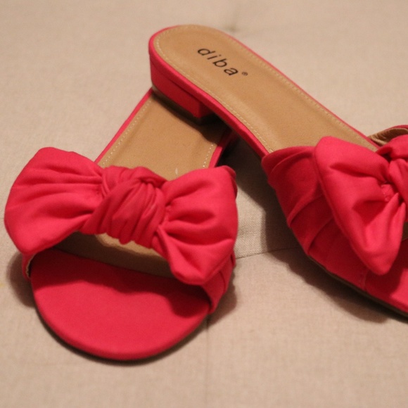 Pink flat sandal - Picture 1 of 1